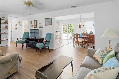 72 Josica Drive Aquebogue NY 11901