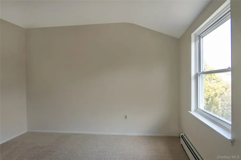 10 Marie Crescent East Patchogue NY 11772
