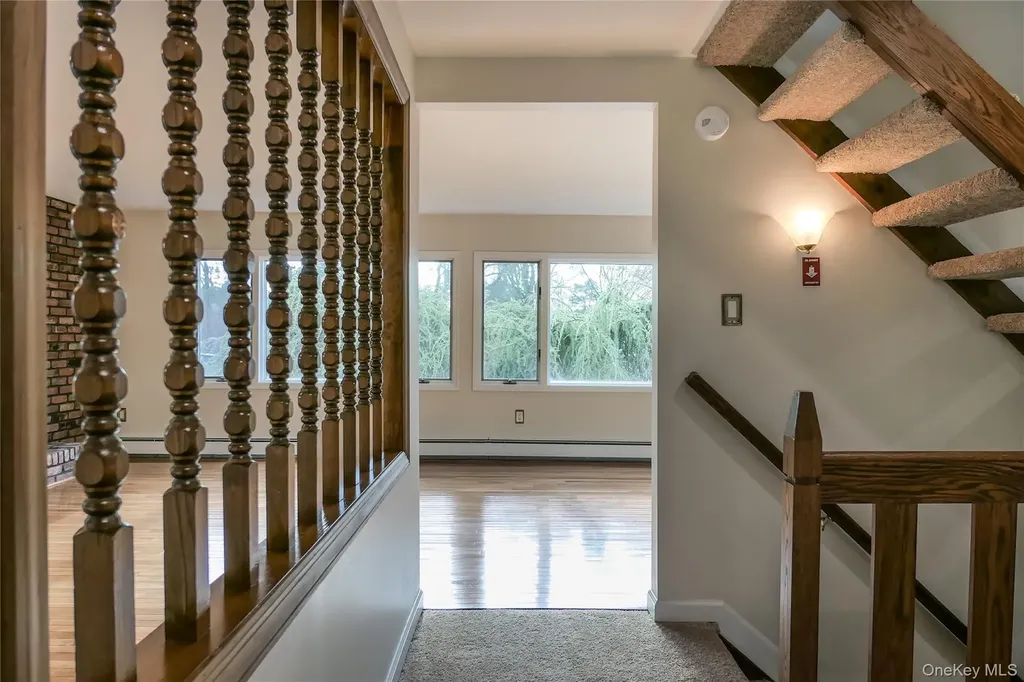 10 Marie Crescent East Patchogue NY 11772