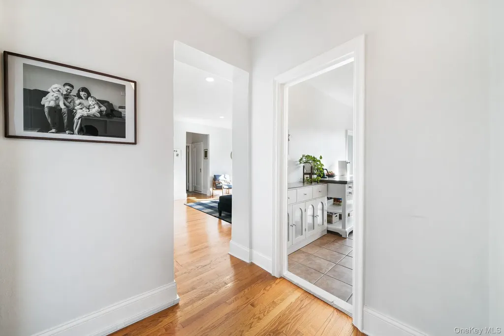 45 Pondfield Road W Bronxville NY 10708