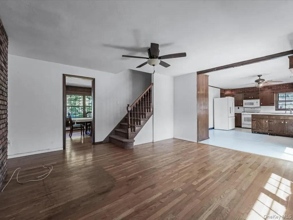 7 Romeo Lane Commack NY 11725