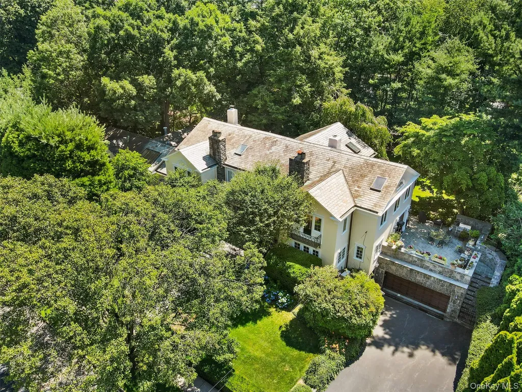 49 Moore Road Bronxville NY 10708