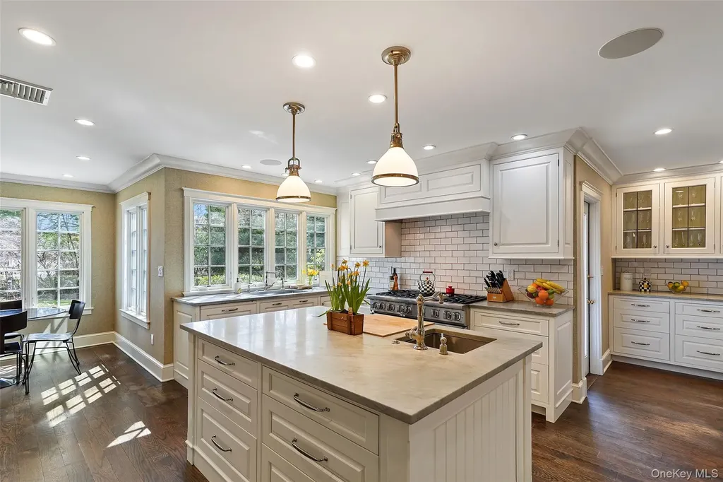 49 Moore Road Bronxville NY 10708