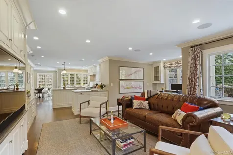 49 Moore Road Bronxville NY 10708