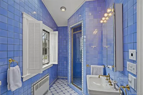 49 Moore Road Bronxville NY 10708