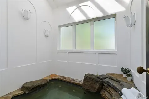 49 Moore Road Bronxville NY 10708