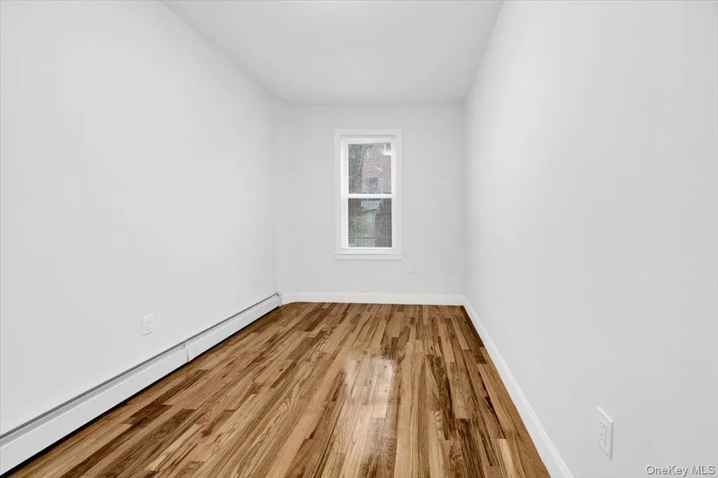 2886 Randall Avenue Bronx NY 10465