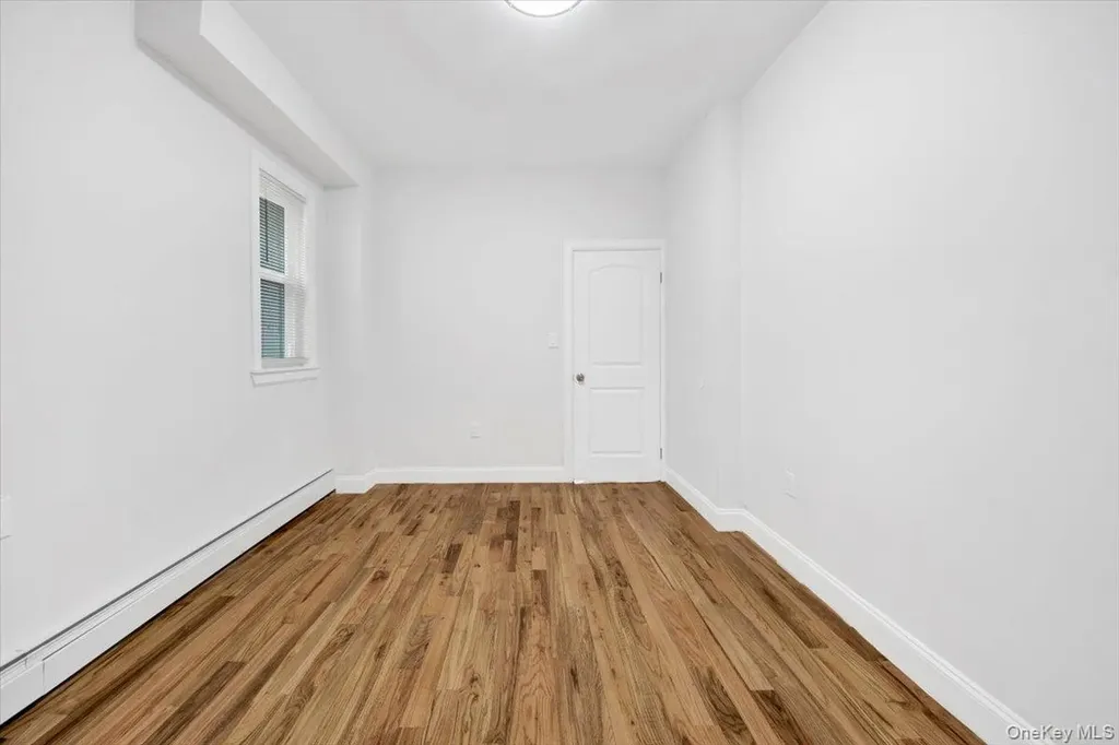 2886 Randall Avenue Bronx NY 10465