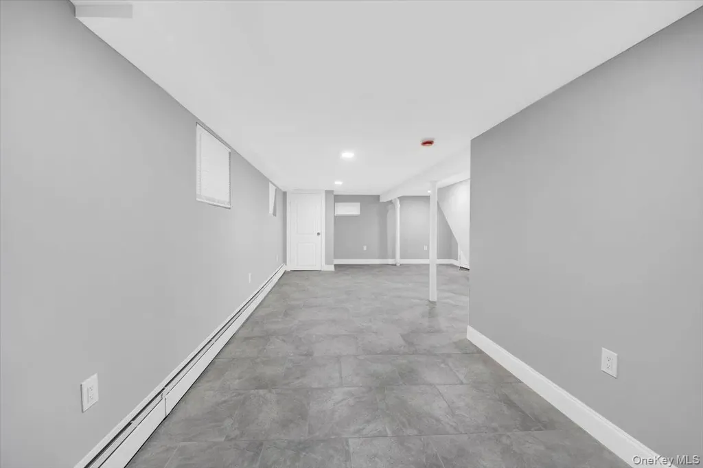 2886 Randall Avenue Bronx NY 10465