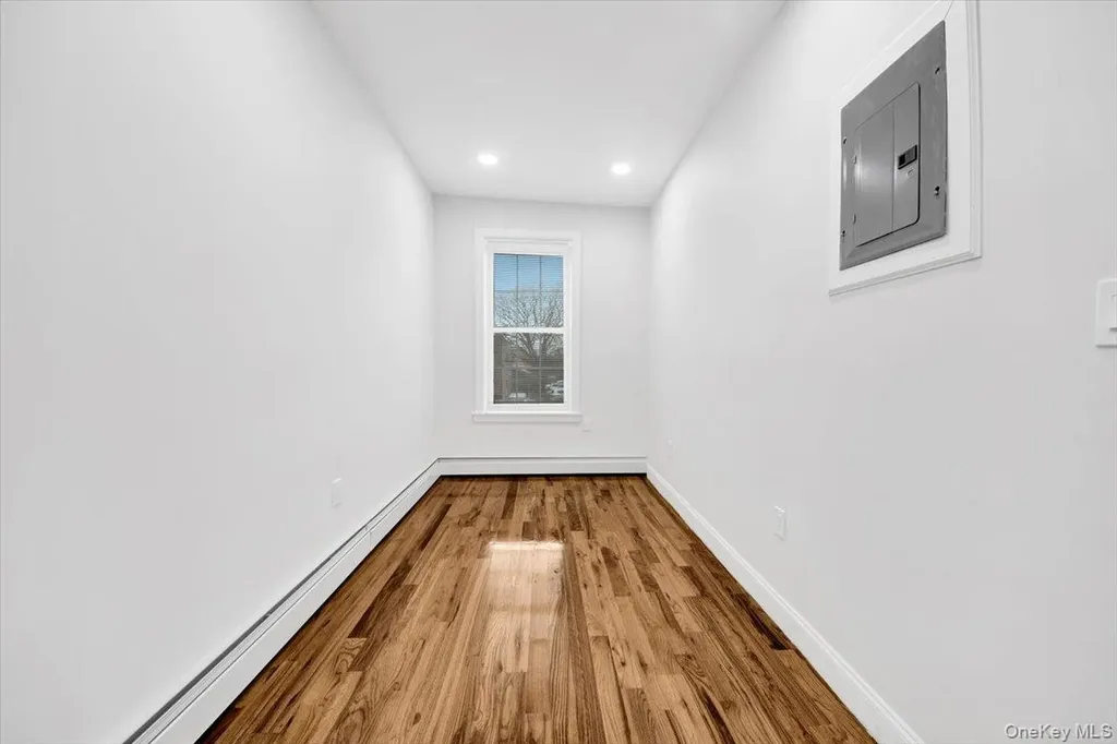 2886 Randall Avenue Bronx NY 10465