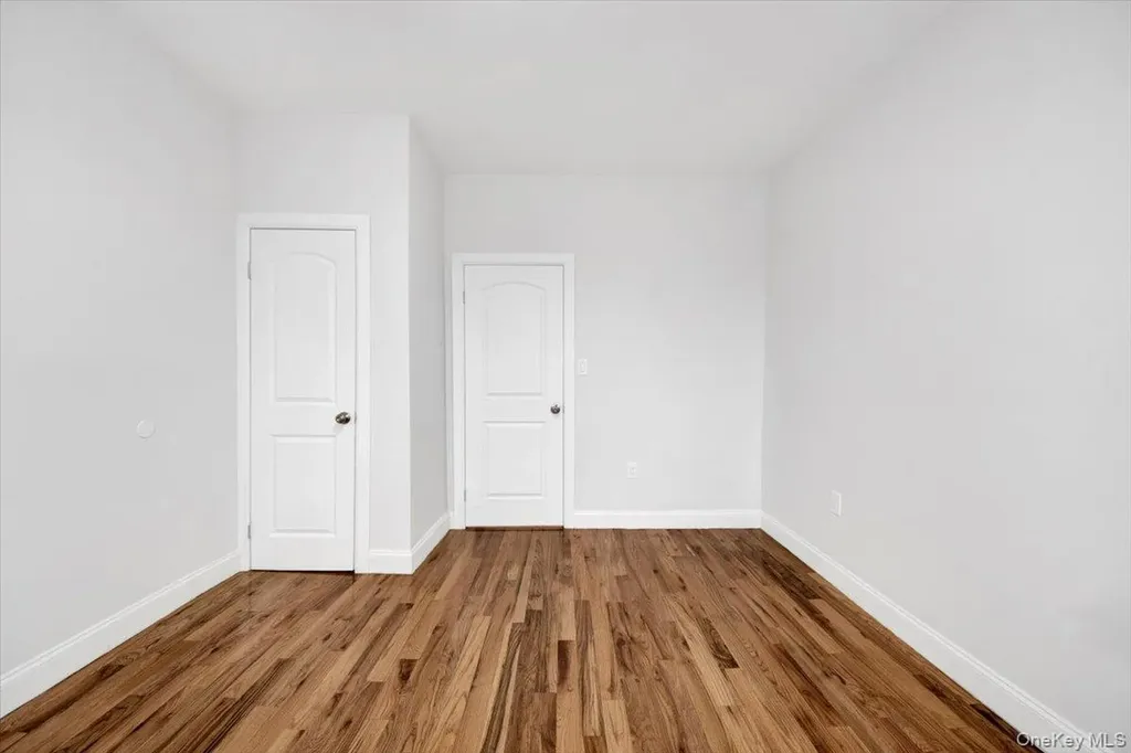 2886 Randall Avenue Bronx NY 10465