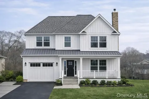 100 Bieselin Road Bellport Village NY 11713