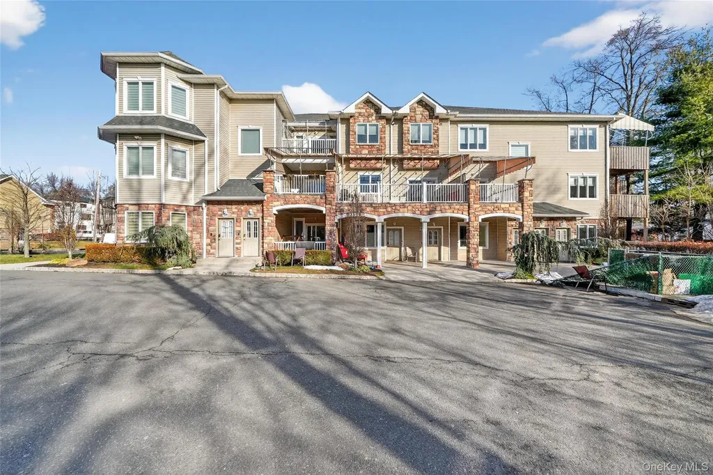 2 Bluefield Drive Spring Valley NY 10977