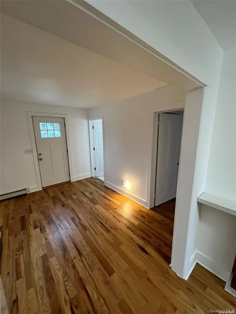 493 Munsell Road East Patchogue NY 11772