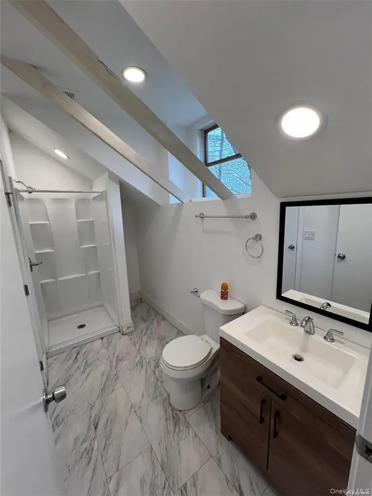 493 Munsell Road East Patchogue NY 11772