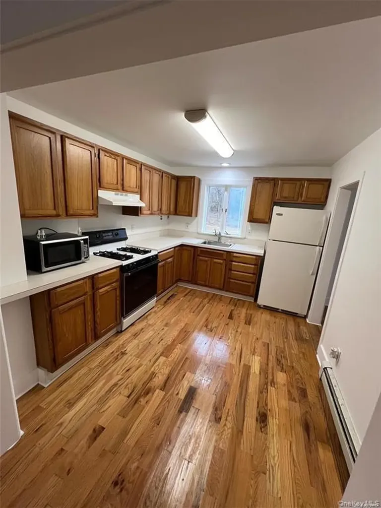 493 Munsell Road East Patchogue NY 11772