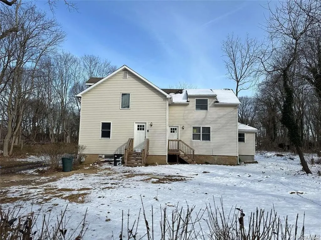 493 Munsell Road East Patchogue NY 11772