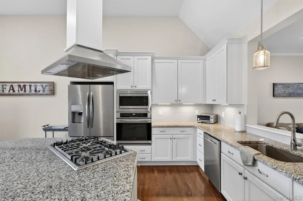 4 Strasser Place Campbell Hall NY 10916