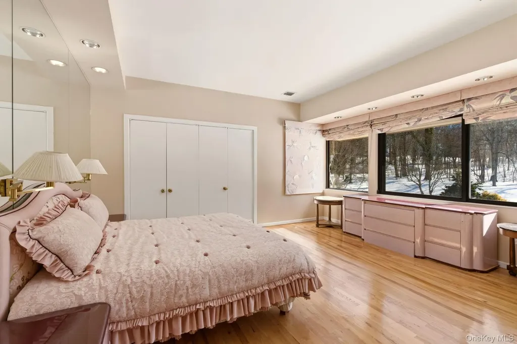 101 Wheatley Road Old Westbury NY 11568