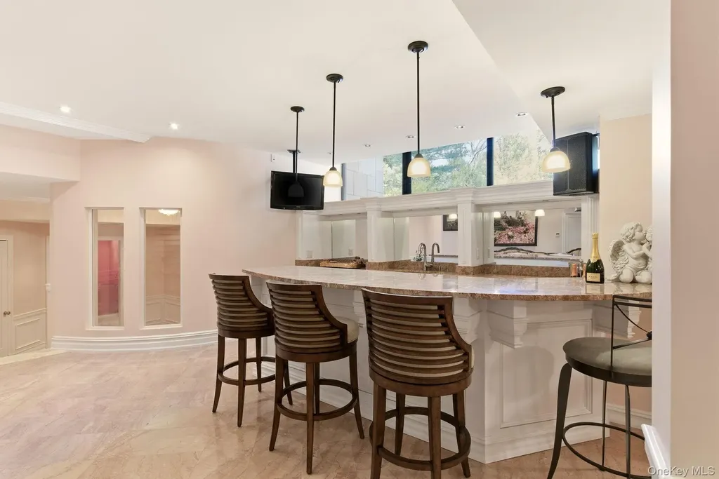 101 Wheatley Road Old Westbury NY 11568