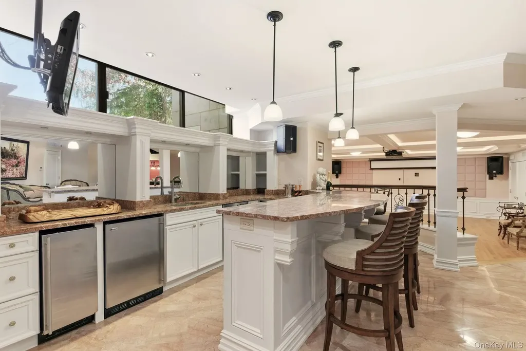 101 Wheatley Road Old Westbury NY 11568