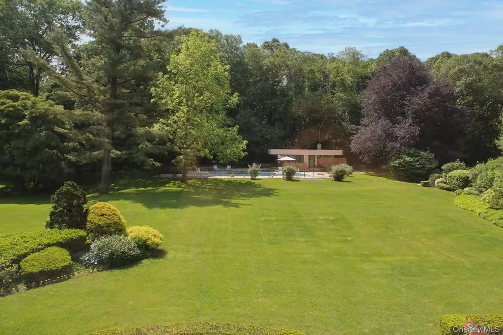101 Wheatley Road Old Westbury NY 11568