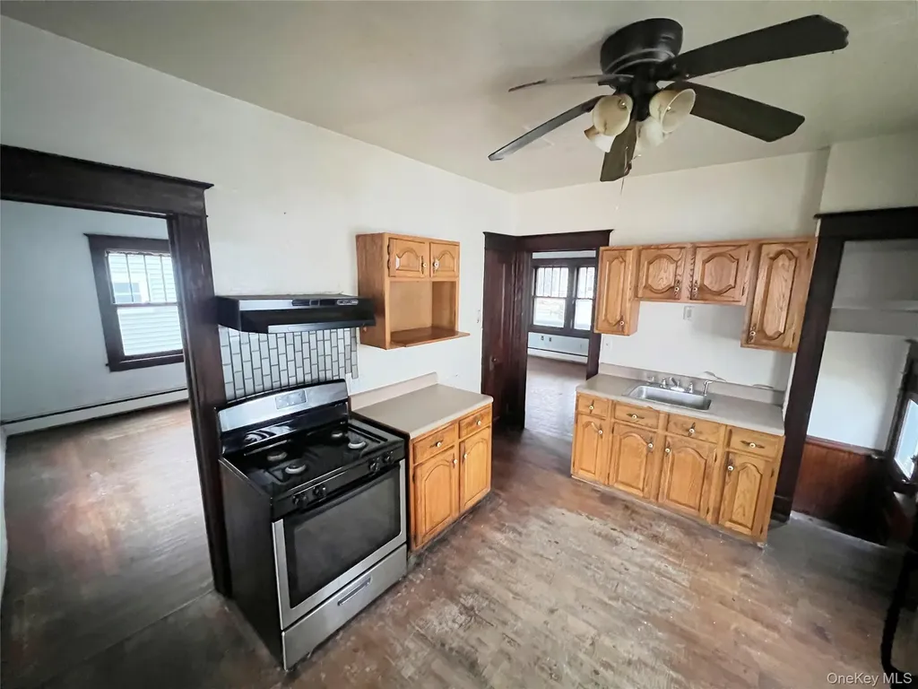 44 S Grand Avenue Poughkeepsie NY 12603