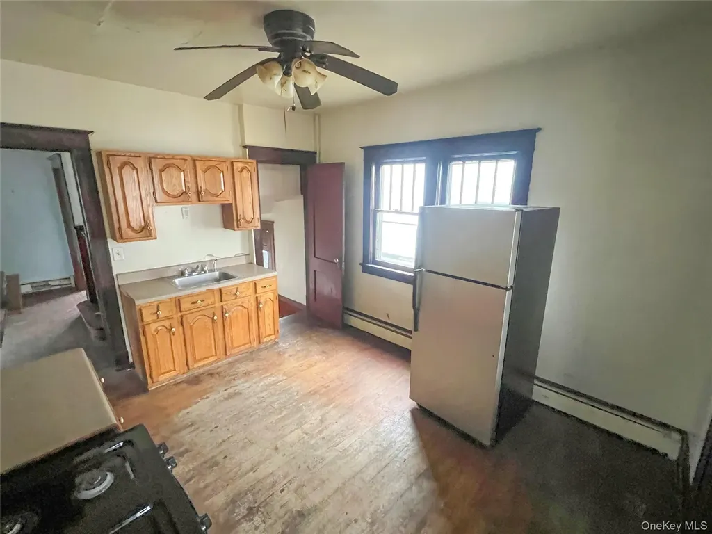 44 S Grand Avenue Poughkeepsie NY 12603