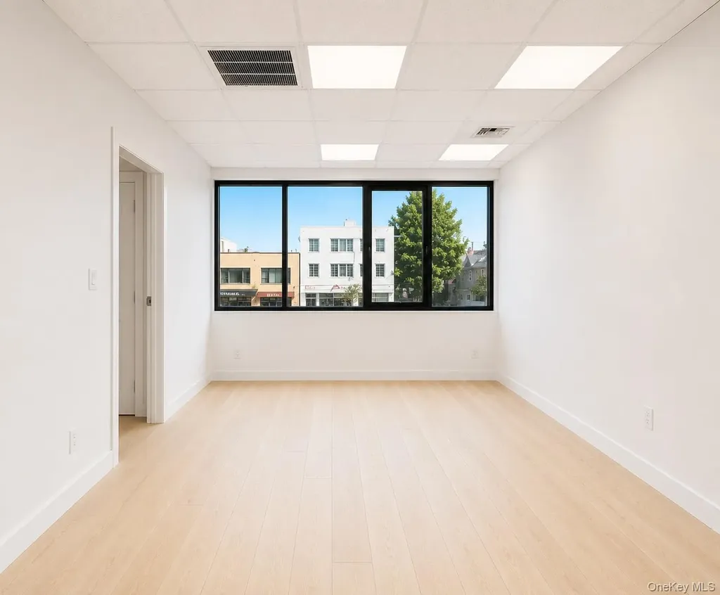 4234 162 Street Flushing NY 11358
