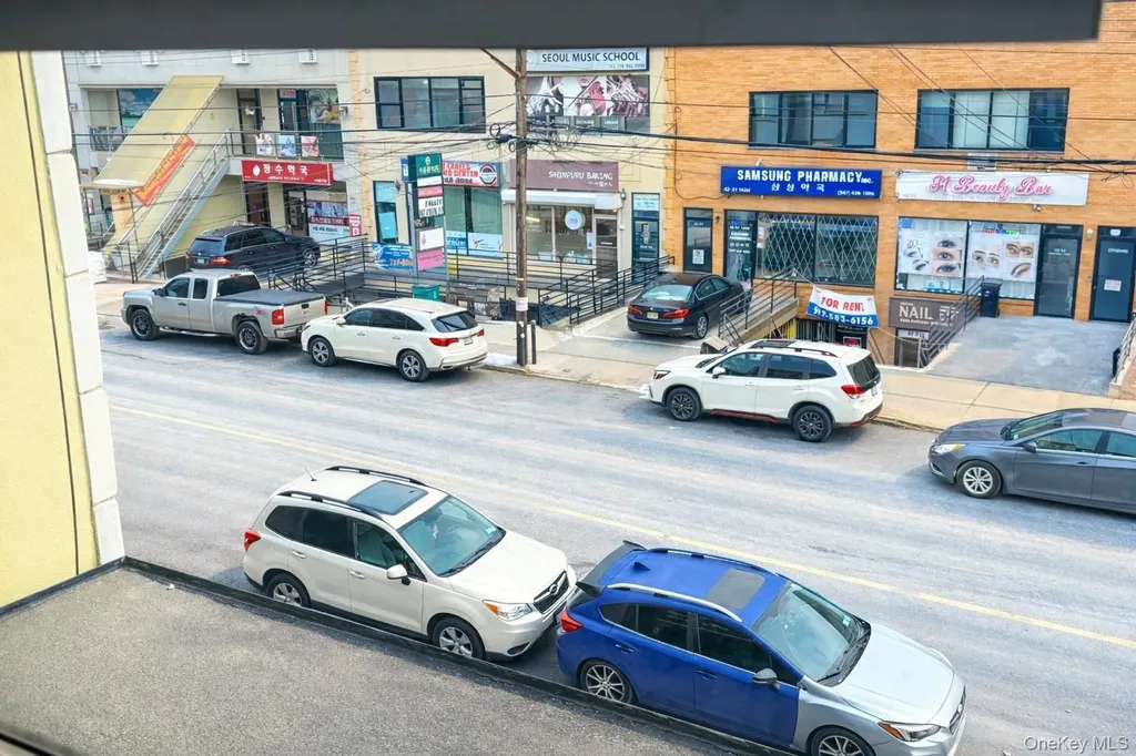 4234 162 Street Flushing NY 11358