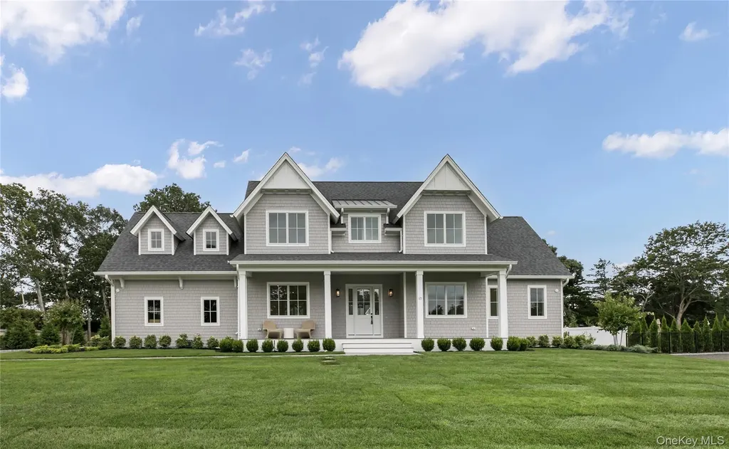 17 Happy Lane Westhampton Beach NY 11978