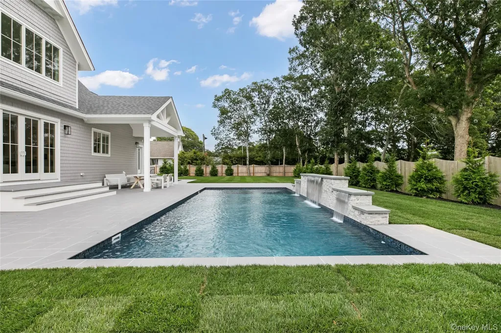 17 Happy Lane Westhampton Beach NY 11978