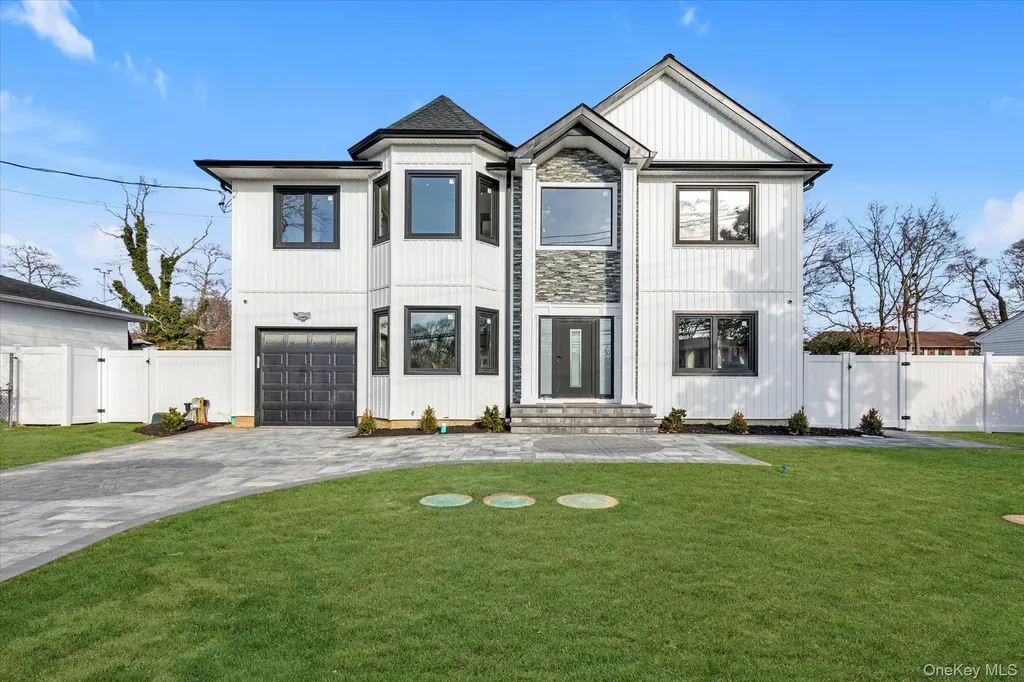 47 Tell Avenue Deer Park NY 11729