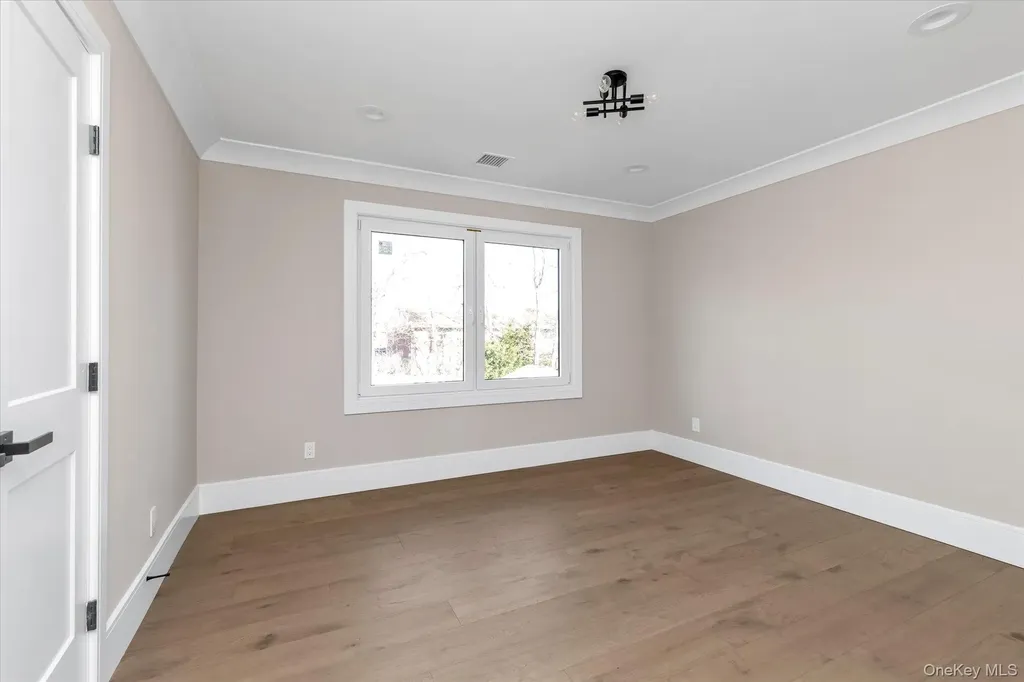 47 Tell Avenue Deer Park NY 11729