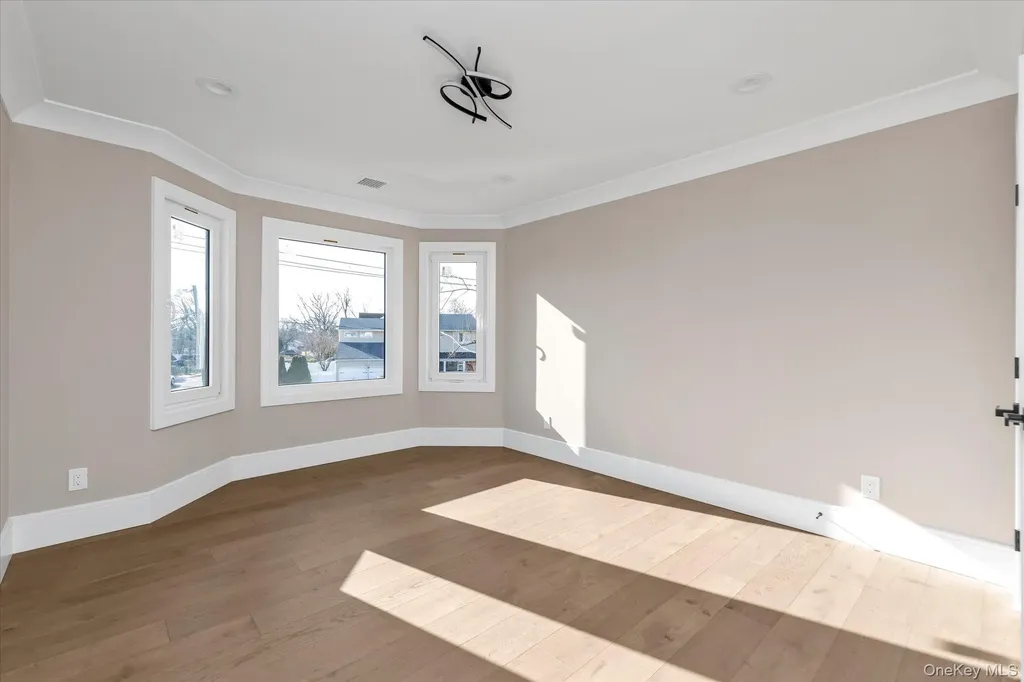 47 Tell Avenue Deer Park NY 11729