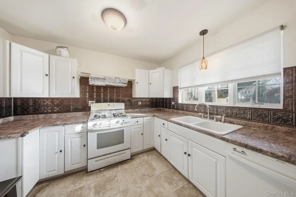 21 Ridge Street Middletown NY 10940