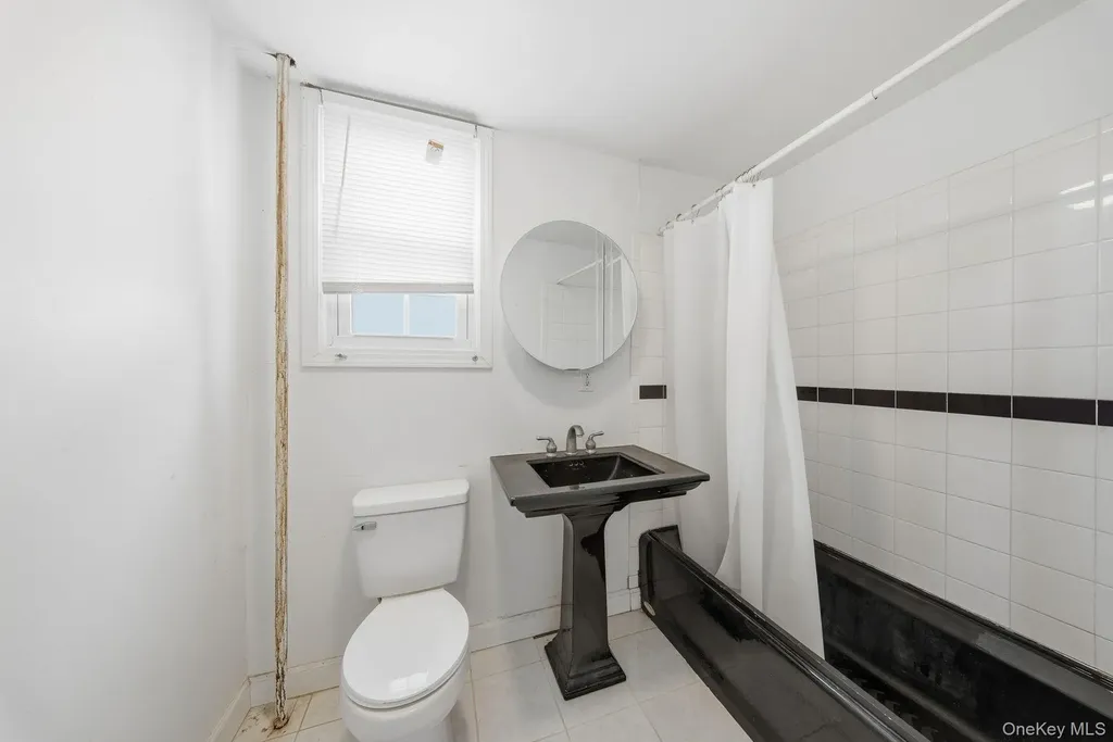 21 Ridge Street Middletown NY 10940
