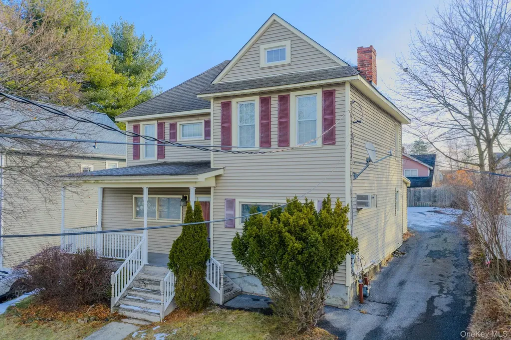 21 Ridge Street Middletown NY 10940