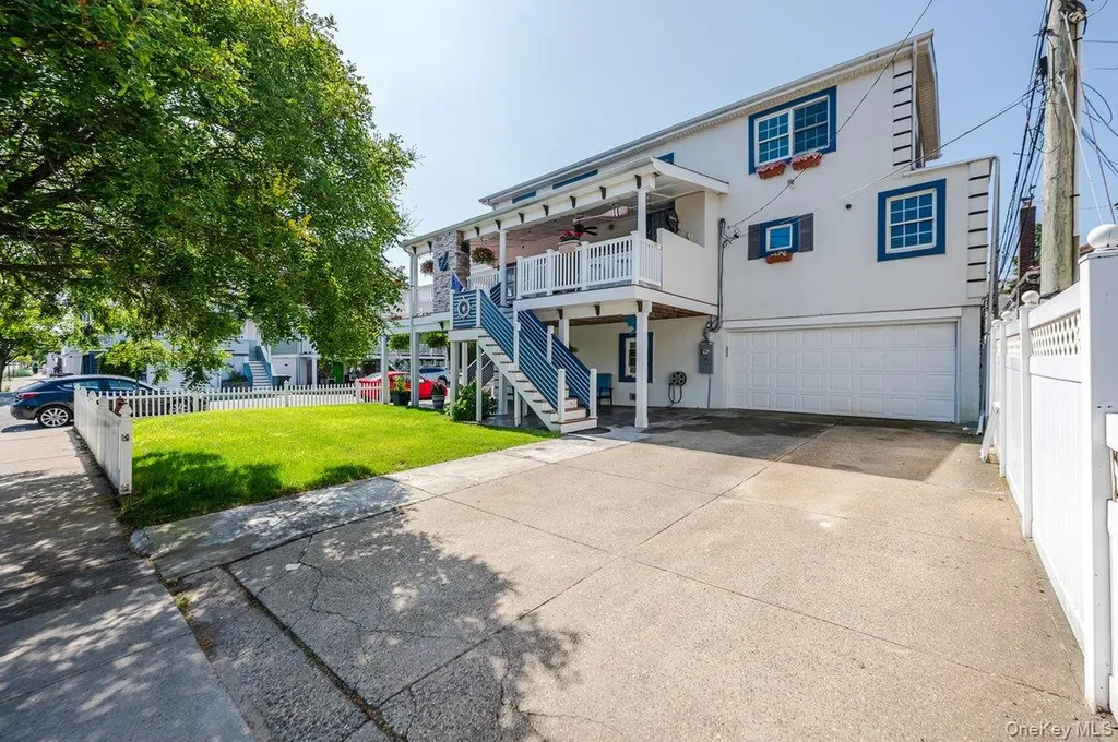 103 Connecticut Avenue Long Beach NY 11561