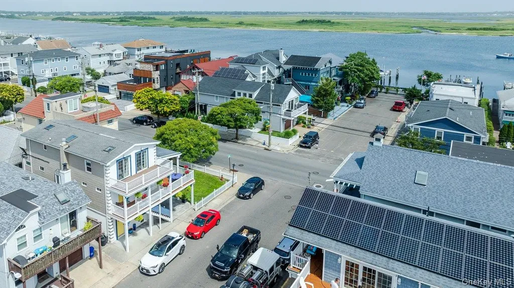 103 Connecticut Avenue Long Beach NY 11561
