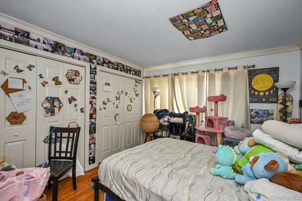 6925 59th Road Maspeth NY 11378