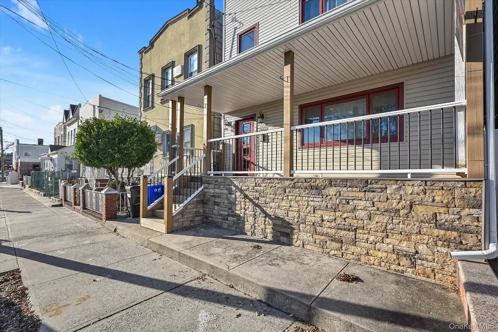 6925 59th Road Maspeth NY 11378