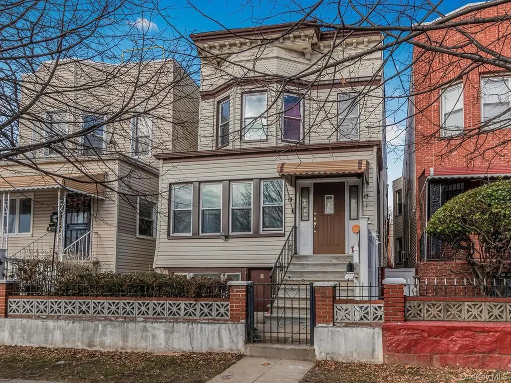 2215 Bruckner Boulevard Bronx NY 10472