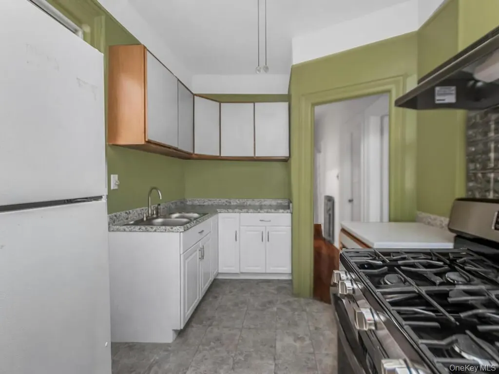 2215 Bruckner Boulevard Bronx NY 10472