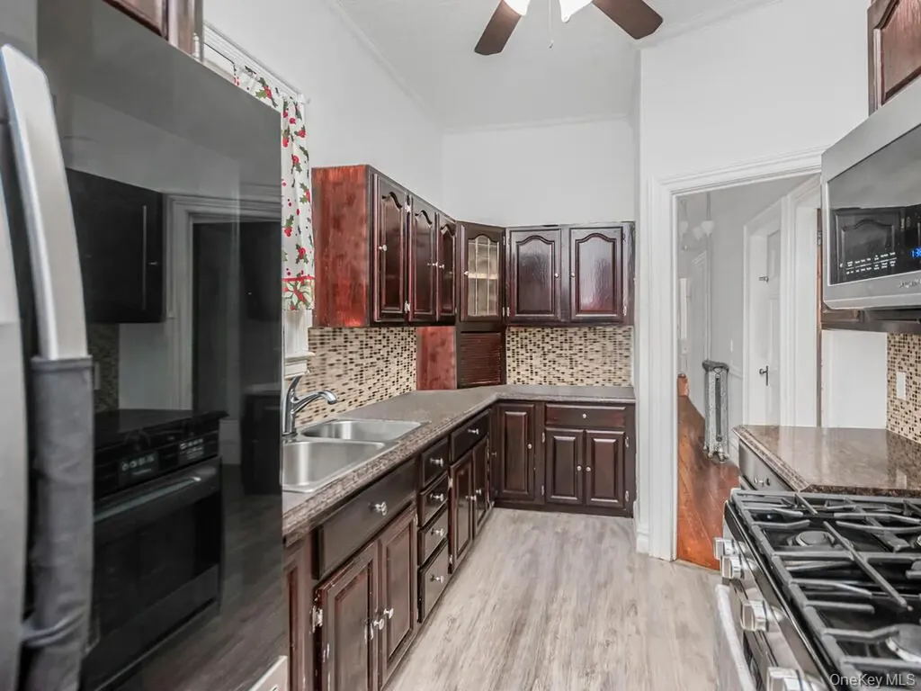 2215 Bruckner Boulevard Bronx NY 10472