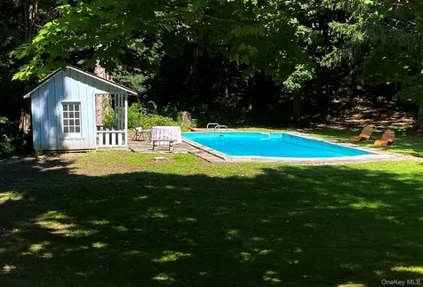 645 Tyrrel Road Millbrook NY 12545