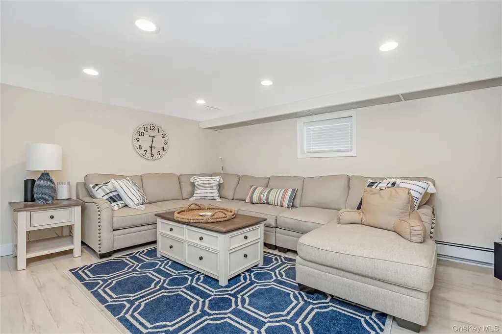 159 Avon Place West Hempstead NY 11552