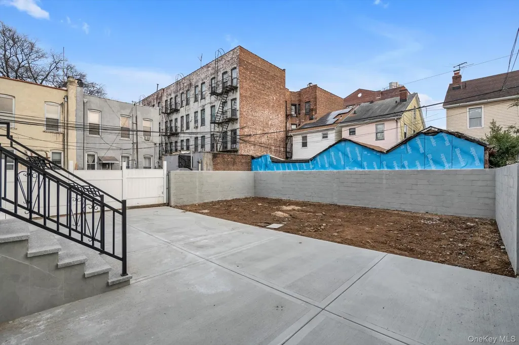 9214 88th Avenue Woodhaven NY 11421