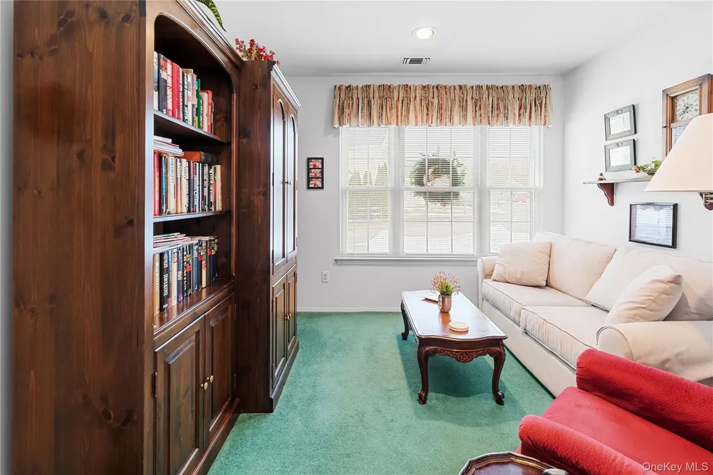 50 Perri Circle Middle Island NY 11953