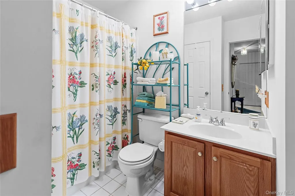 50 Perri Circle Middle Island NY 11953